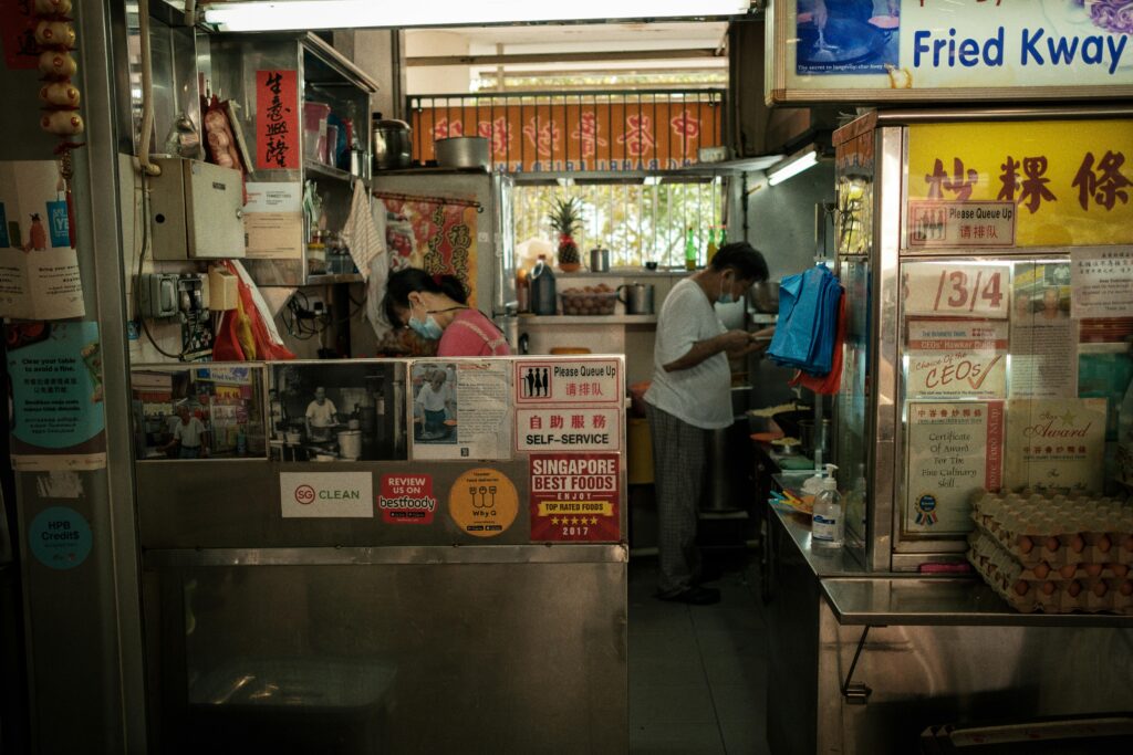 Daily Food Cost in Singapore 2025 | Food Prices, Rent & More!