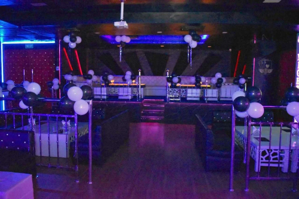 Night Clubs in Delhi